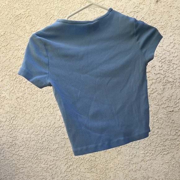 Light blue crop top - Picture 2 of 2